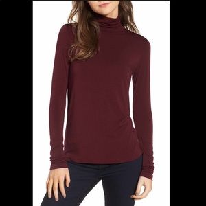 Amour Vert ‘Flannery’ modal turtleneck plum XS
